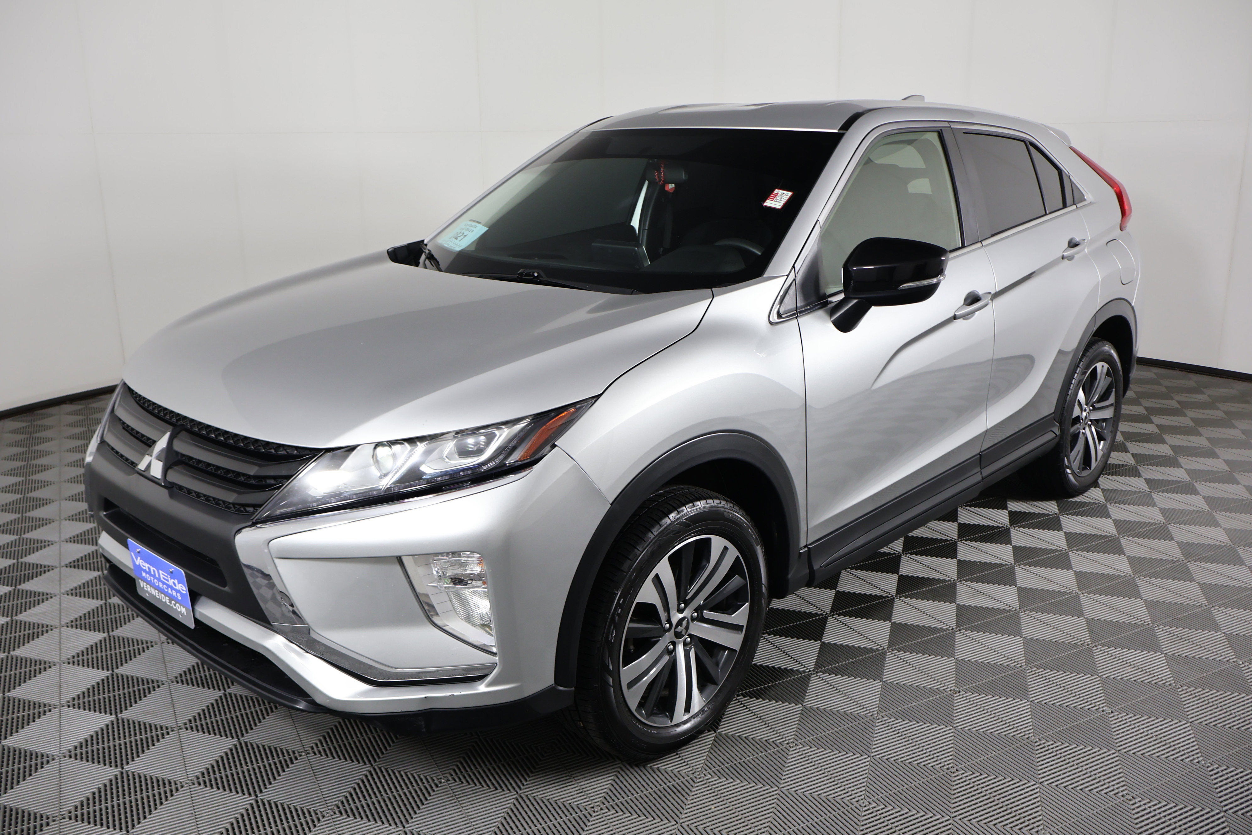 Used 2018 Mitsubishi Eclipse Cross LE image 10