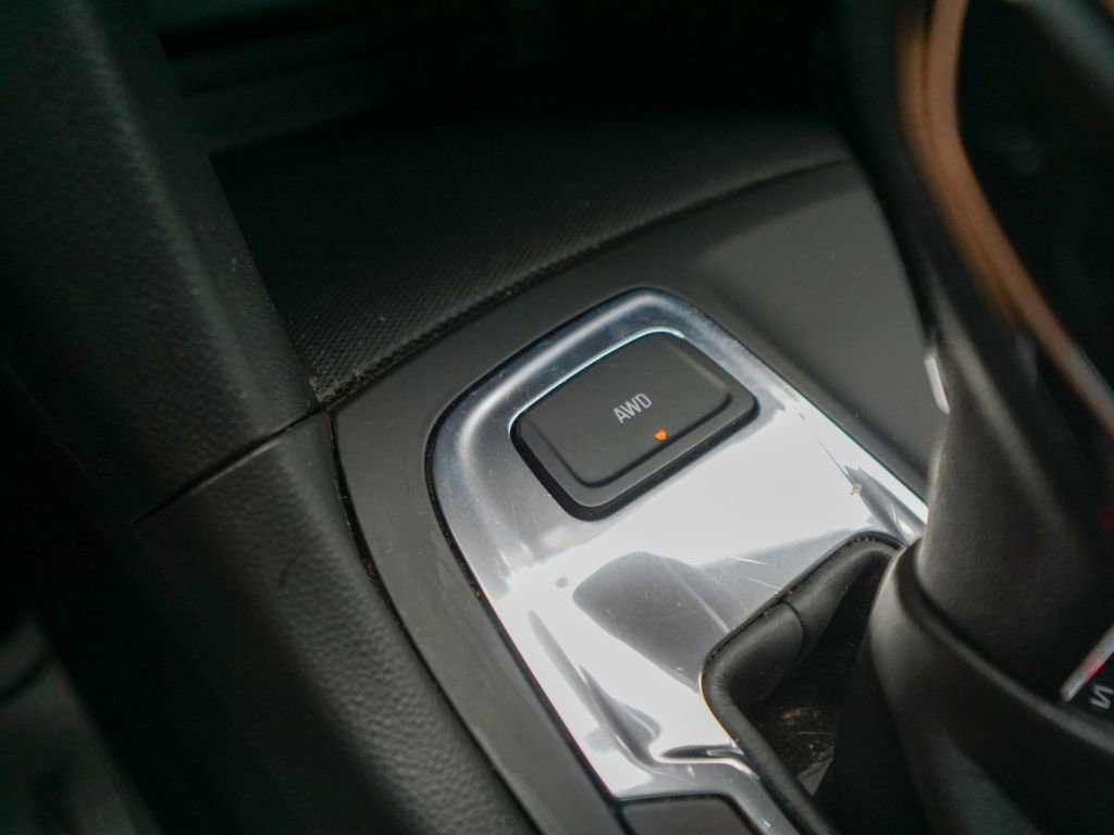 Used 2023 Chevrolet Equinox LT image 25