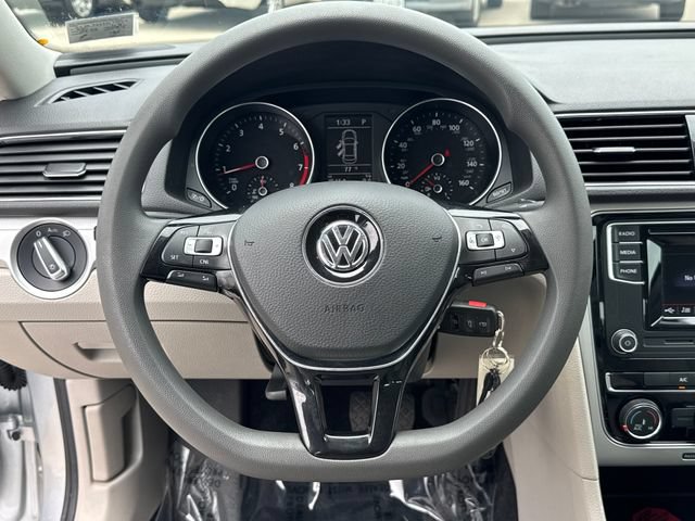 Used 2018 Volkswagen Passat 2.0T S w/ Driver Assistance Package FWD image 20