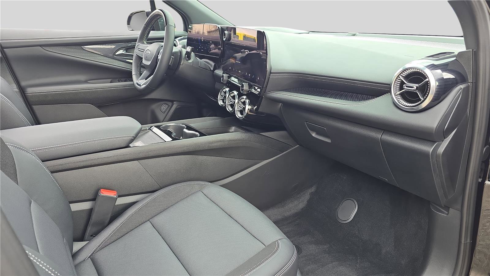 Used 2026 Chevrolet Blazer EV LT w/ Super Cruise Package image 16