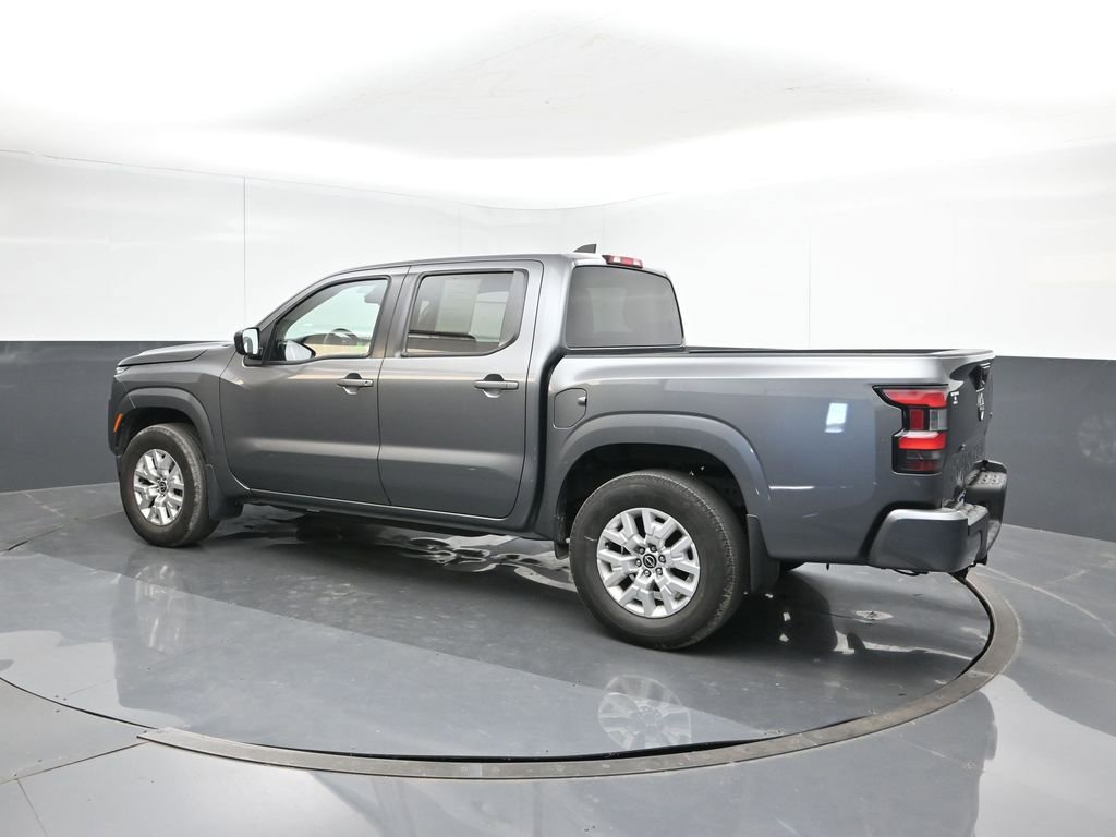 Used 2022 Nissan Frontier SV image 3