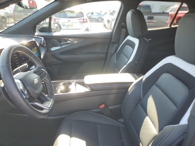Certified 2024 Chevrolet Blazer EV LT AWD/4WD image 18