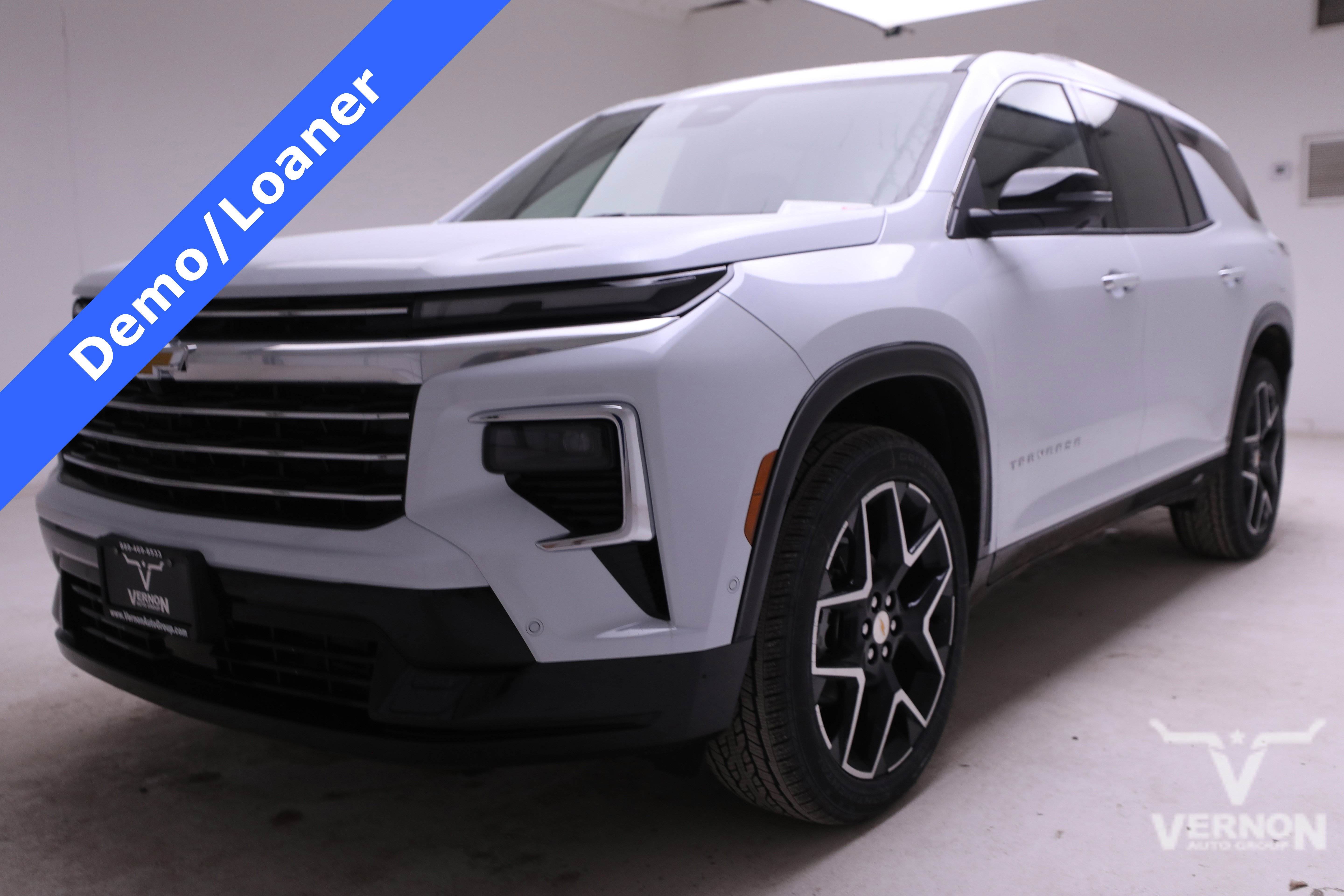 New 2026 Chevrolet Traverse High Country image 1