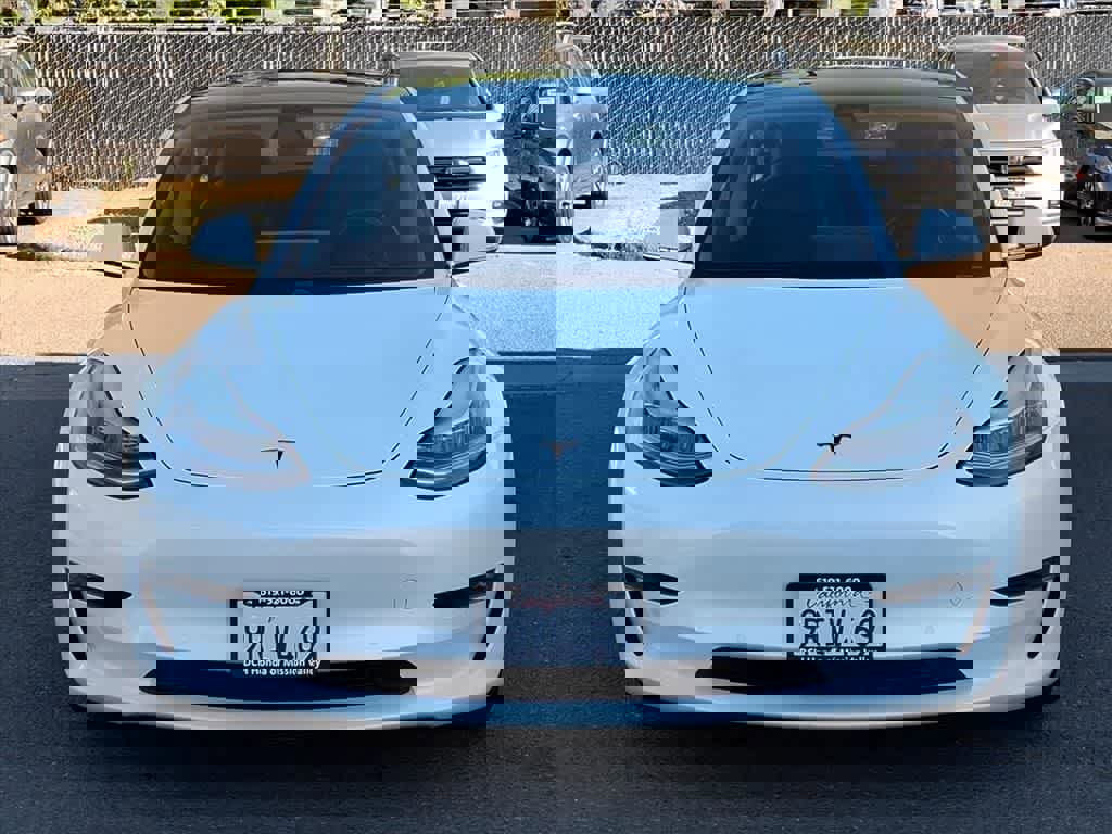 Used 2019 Tesla Model 3 Long Range video 2