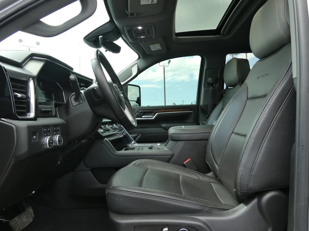 Certified 2025 GMC Sierra 3500 Denali w/ Denali Reserve Package AWD/4WD image 18