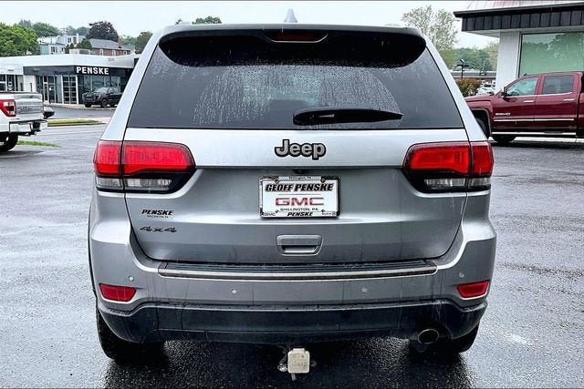 Used 2016 Jeep Grand Cherokee Limited 75th Anniversary AWD/4WD image 6
