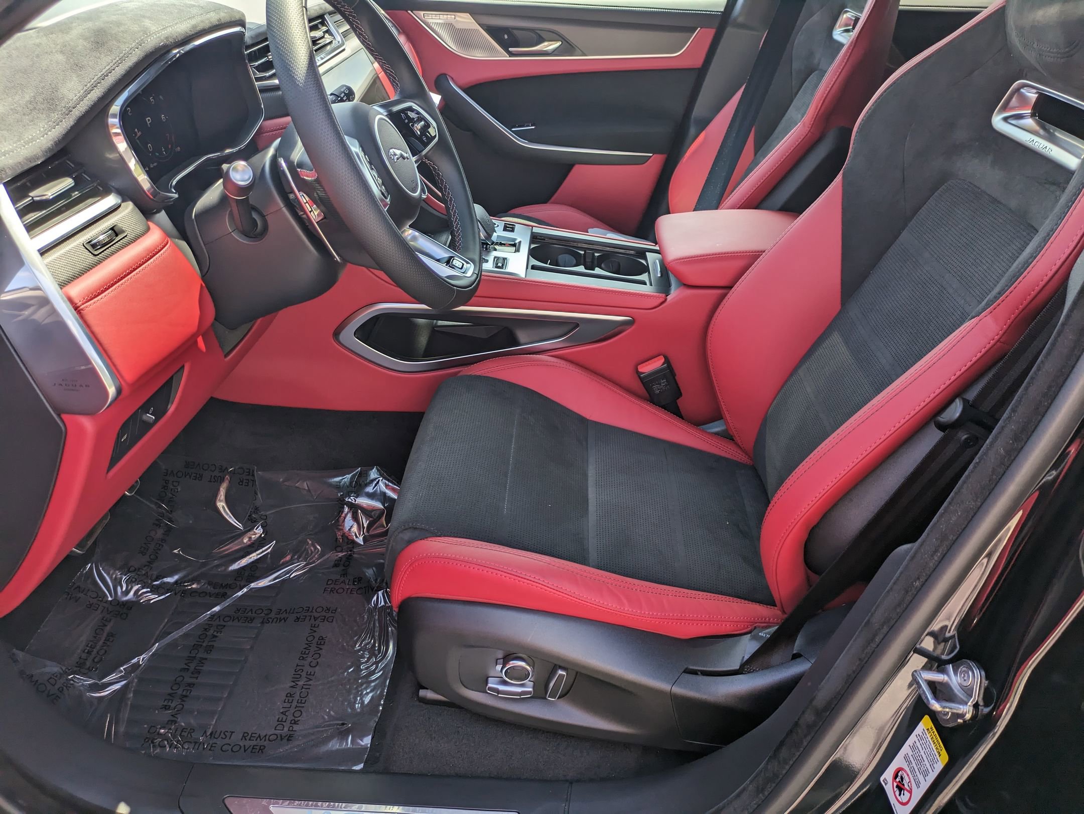 New 2026 Jaguar F-PACE SVR 575 Edition image 22