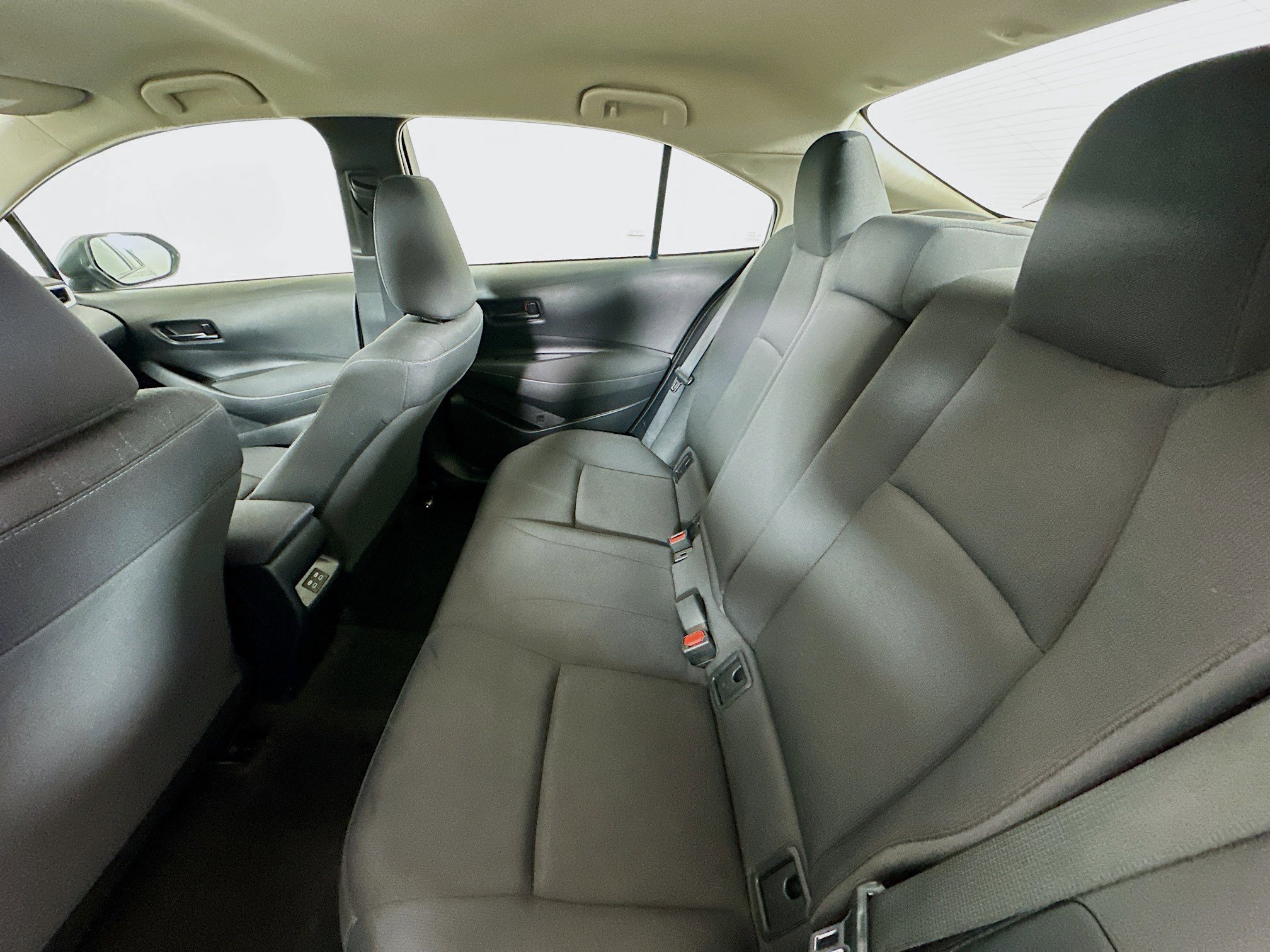 Used 2023 Toyota Corolla LE image 25