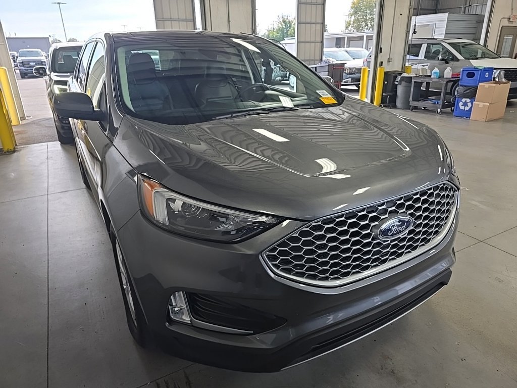 Used 2024 Ford Edge SEL w/ Convenience Package AWD/4WD image 1