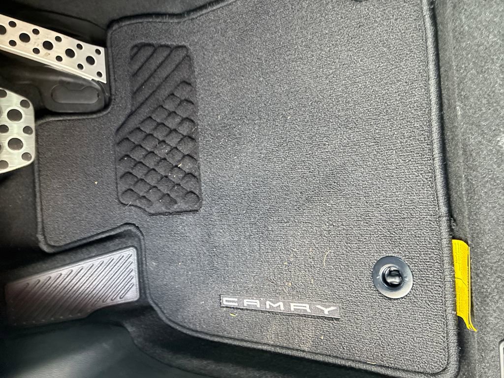 New 2026 Toyota Camry SE FWD image 33