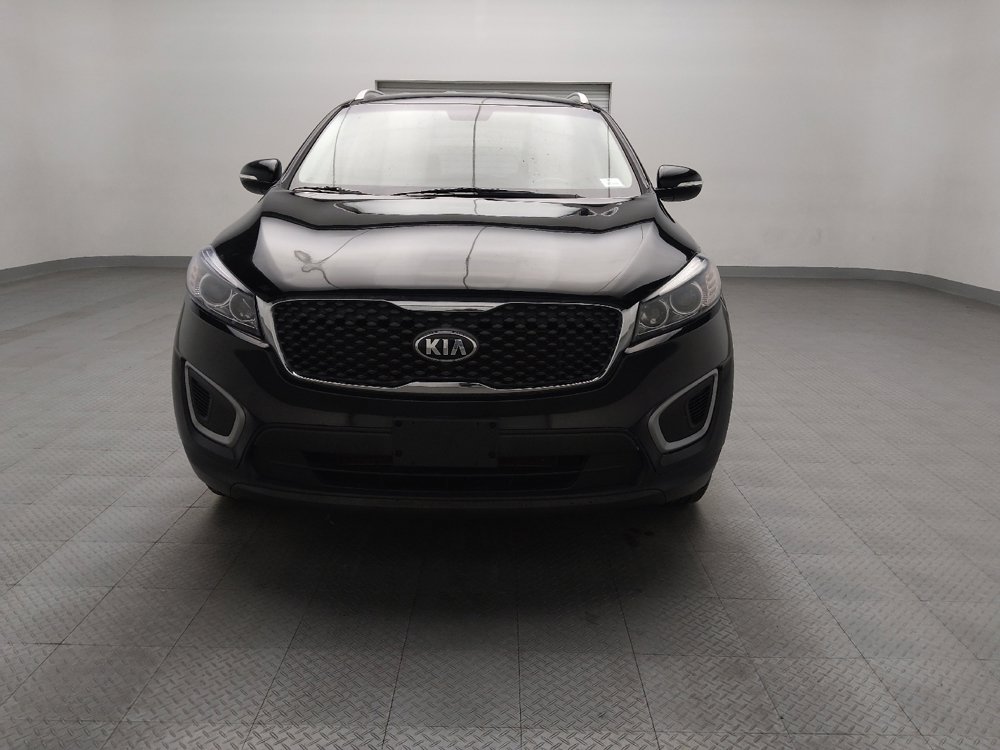 Used 2017 Kia Sorento LX w/ LX Convenience Package image 14