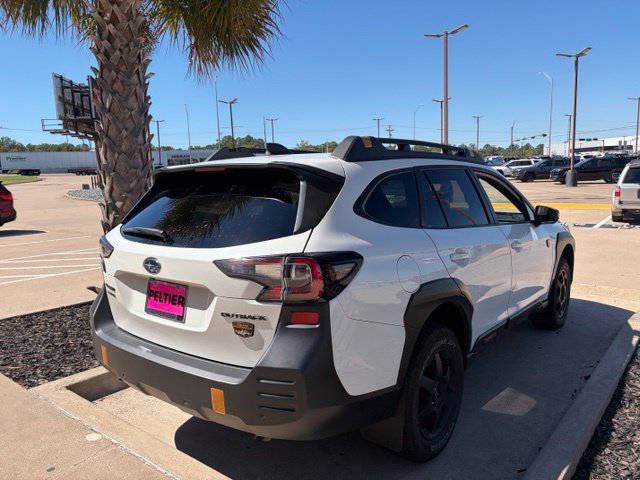 Used 2025 Subaru Outback Wilderness AWD/4WD image 21