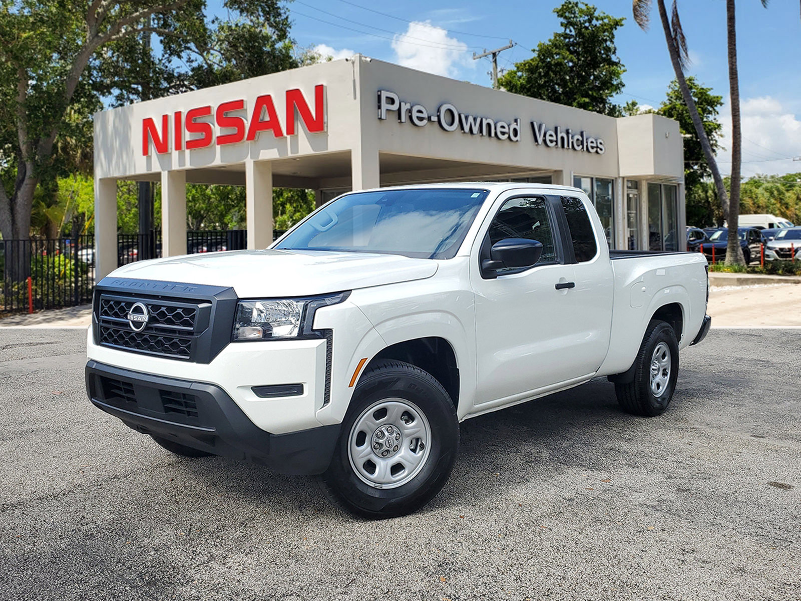 Certified 2024 Nissan Frontier S image 1