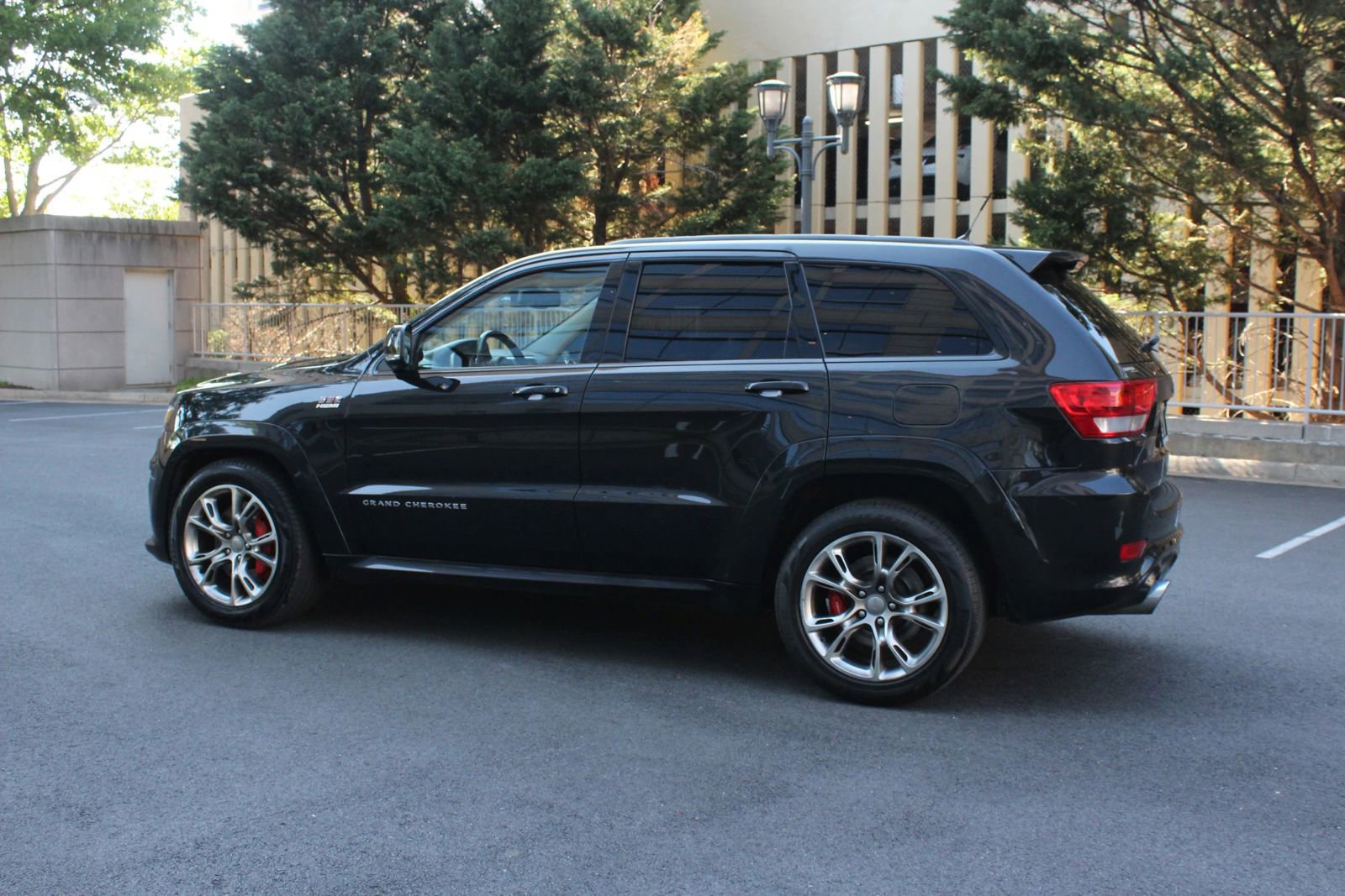 Used 2012 Jeep Grand Cherokee SRT8 AWD/4WD image 9