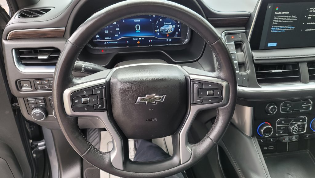 Used 2022 Chevrolet Tahoe Z71 w/ Luxury Package AWD/4WD image 19