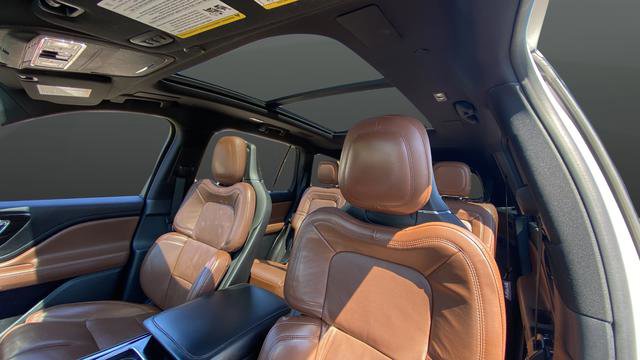 Used 2020 Lincoln Aviator Reserve w/ Equipment Group 201A image 12