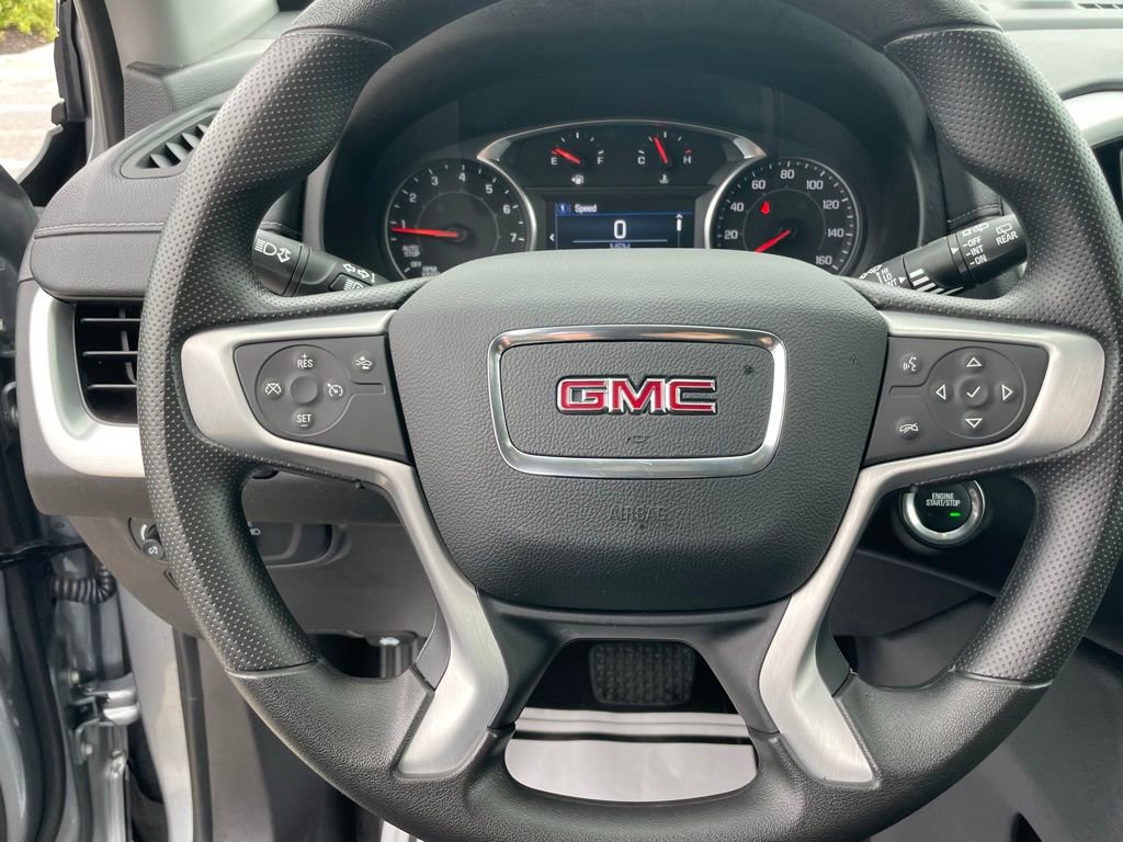 Used 2024 GMC Terrain SLE w/ Driver Convenience Package FWD image 13