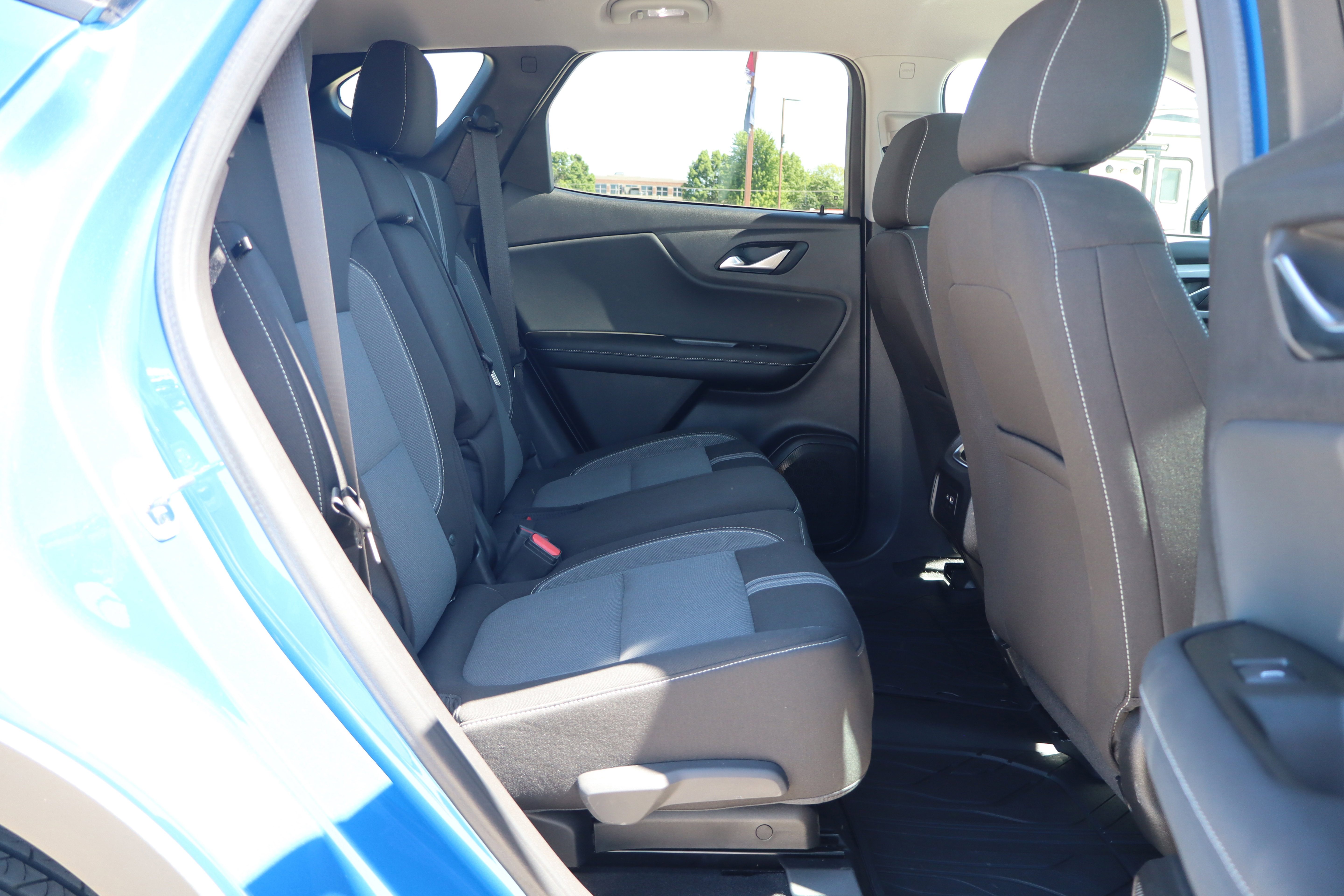 Used 2024 Chevrolet Blazer LT w/ LPO, Floor Liner Package FWD image 12