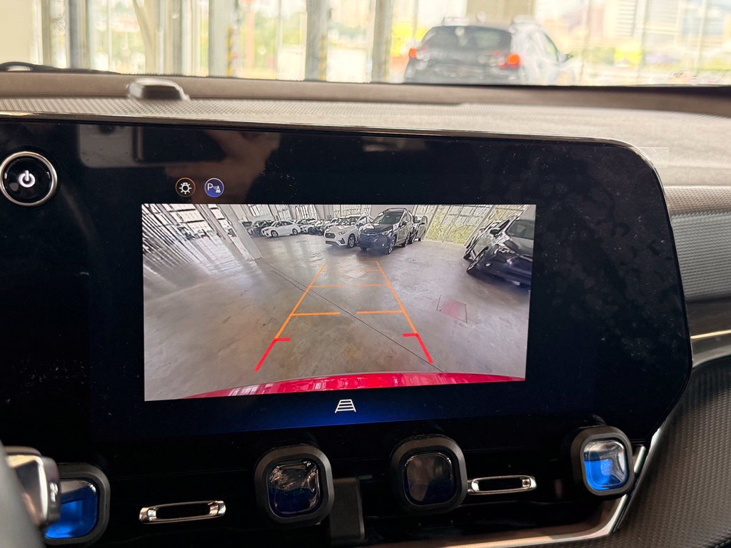 Used 2026 Chevrolet Equinox LT AWD/4WD image 15