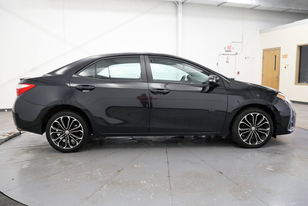 Used 2016 Toyota Corolla L FWD image 8