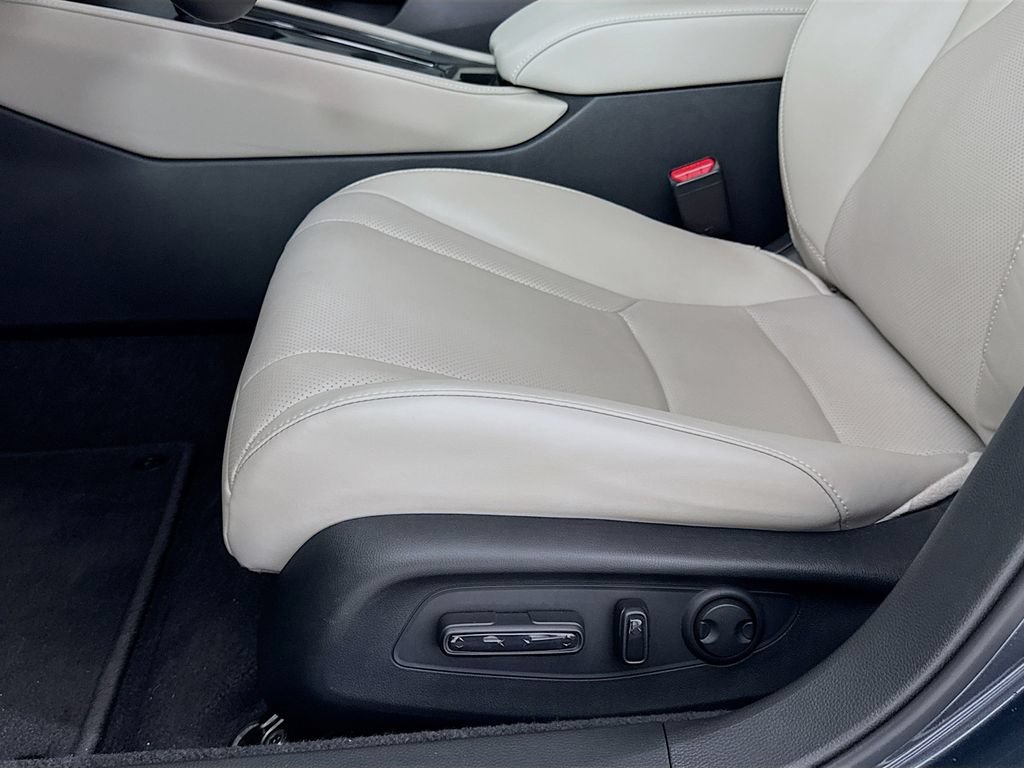 Certified 2025 Honda Accord Touring image 26