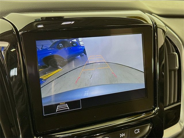 Used 2020 Chevrolet Traverse LT image 16