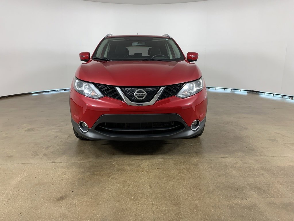 Used 2018 Nissan Rogue Sport SL image 2