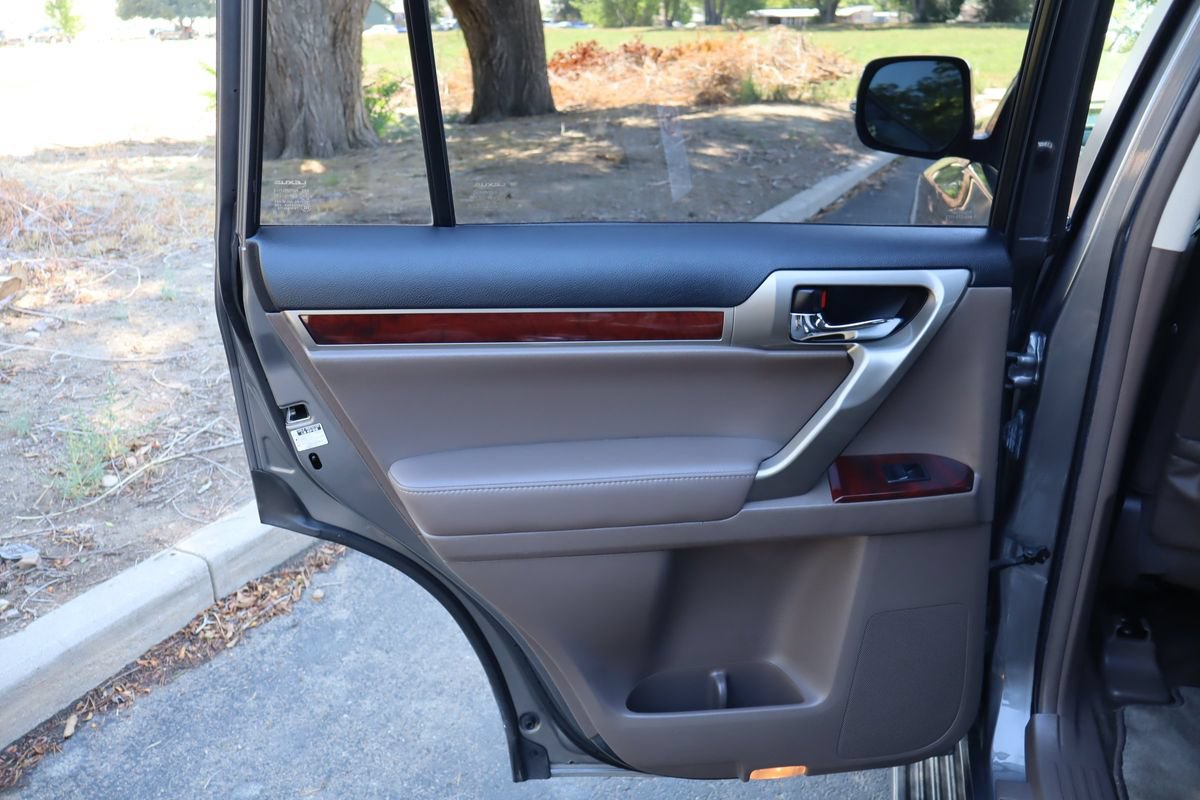 Used 2010 Lexus GX 460 AWD/4WD image 27