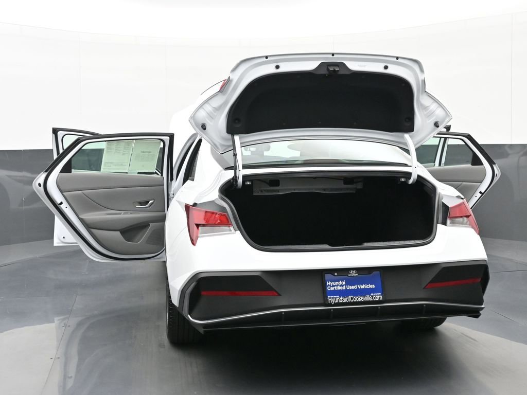 Certified 2026 Hyundai Elantra Sport FWD image 48