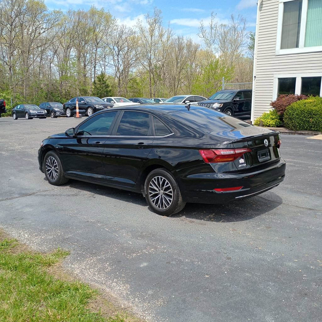 Used 2019 Volkswagen Jetta SE image 3