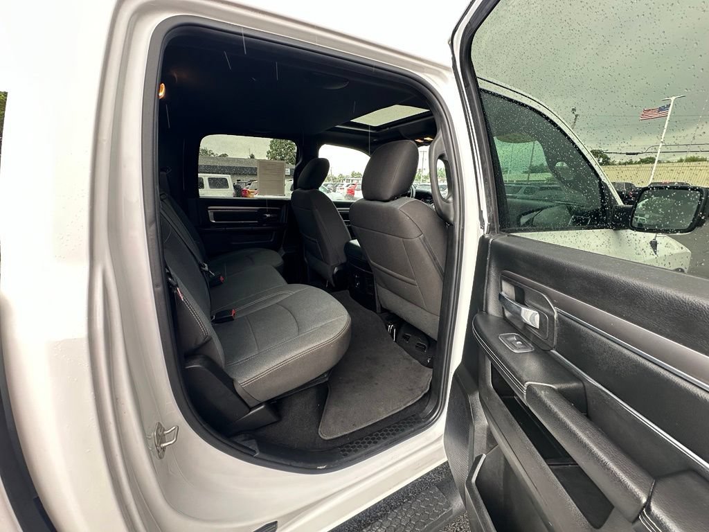 Used 2023 RAM 1500 Warlock AWD/4WD image 12
