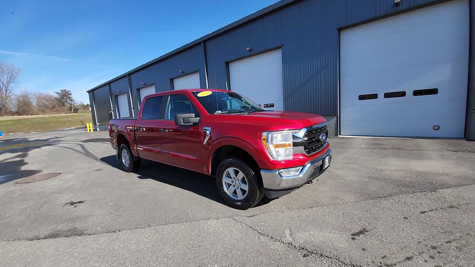 Used 2022 Ford F150 XLT image 2