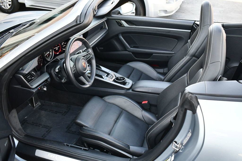 Used 2020 Porsche 911 Carrera S image 14