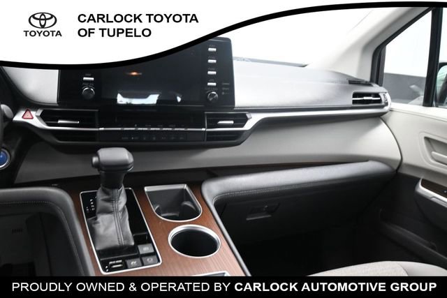 Used 2022 Toyota Sienna LE FWD image 32