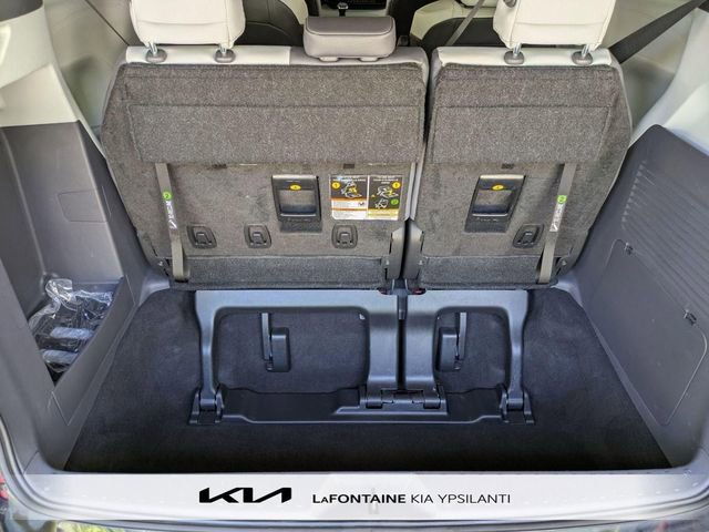 Used 2023 Toyota Sienna XSE FWD image 30