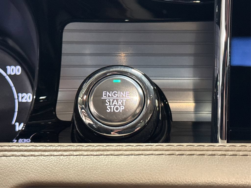 Used 2020 Lincoln Corsair AWD w/ Equipment Group 101A image 25