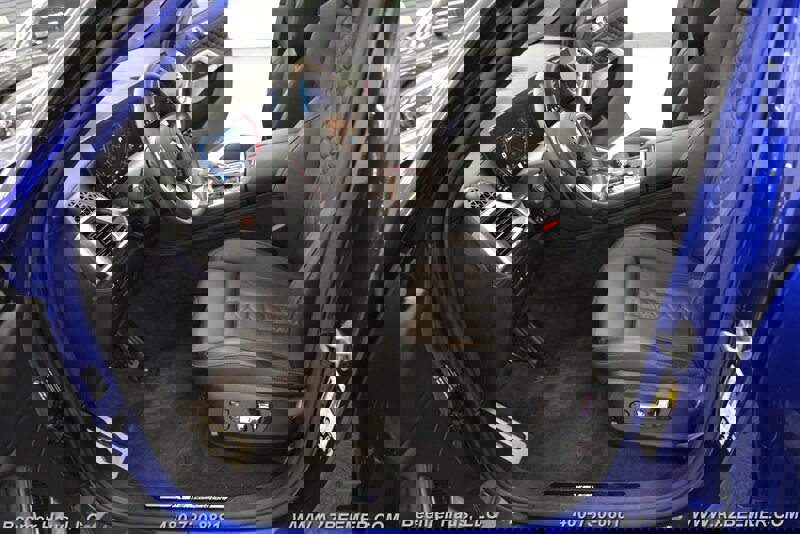 Used 2025 BMW X6 M Competition w/ Executive Package image 15