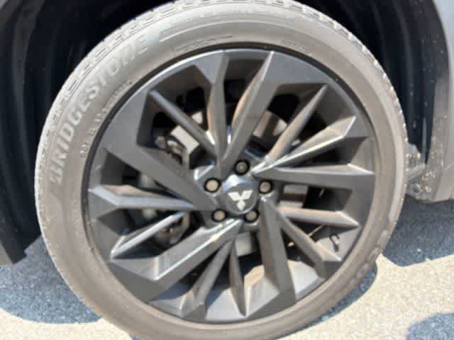 Used 2023 Mitsubishi Outlander SE Black Edition AWD/4WD image 15