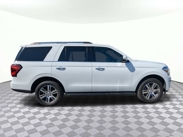 Used 2024 Ford Expedition Limited AWD/4WD image 2