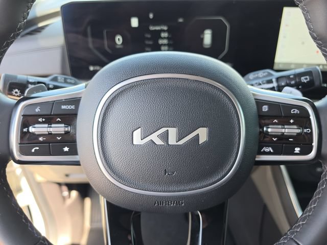 Certified 2025 Kia Carnival SX FWD image 40