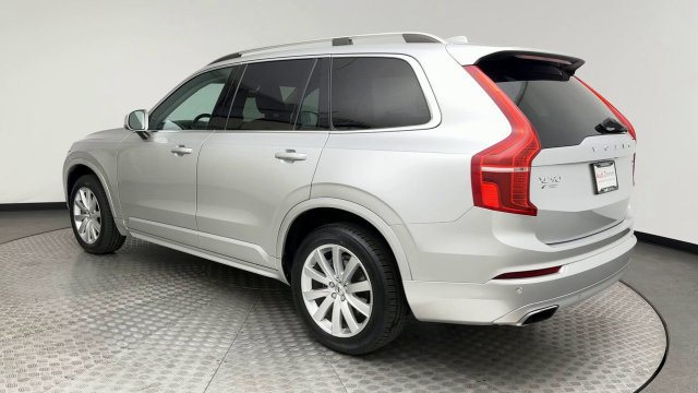 Used 2018 Volvo XC90 T6 Momentum w/ Momentum Plus Package AWD/4WD image 4