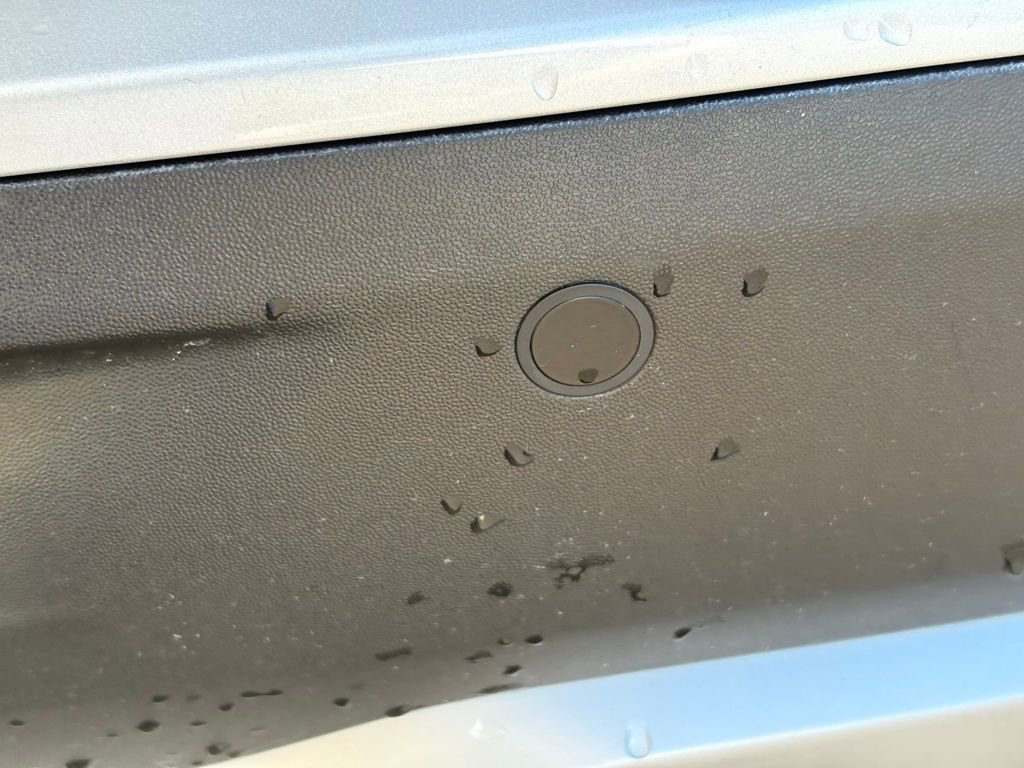 Used 2022 Kia Carnival LX image 18