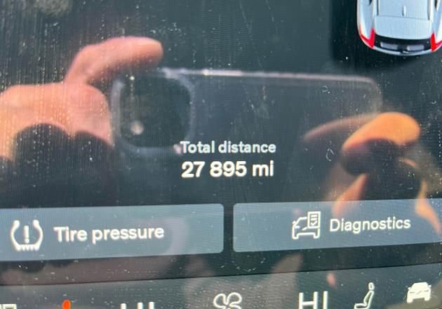 Used 2023 Volvo XC40 Recharge Plus image 8