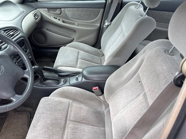Used 2001 Oldsmobile Alero GL w/ Sun & Sound Pkg FWD image 14