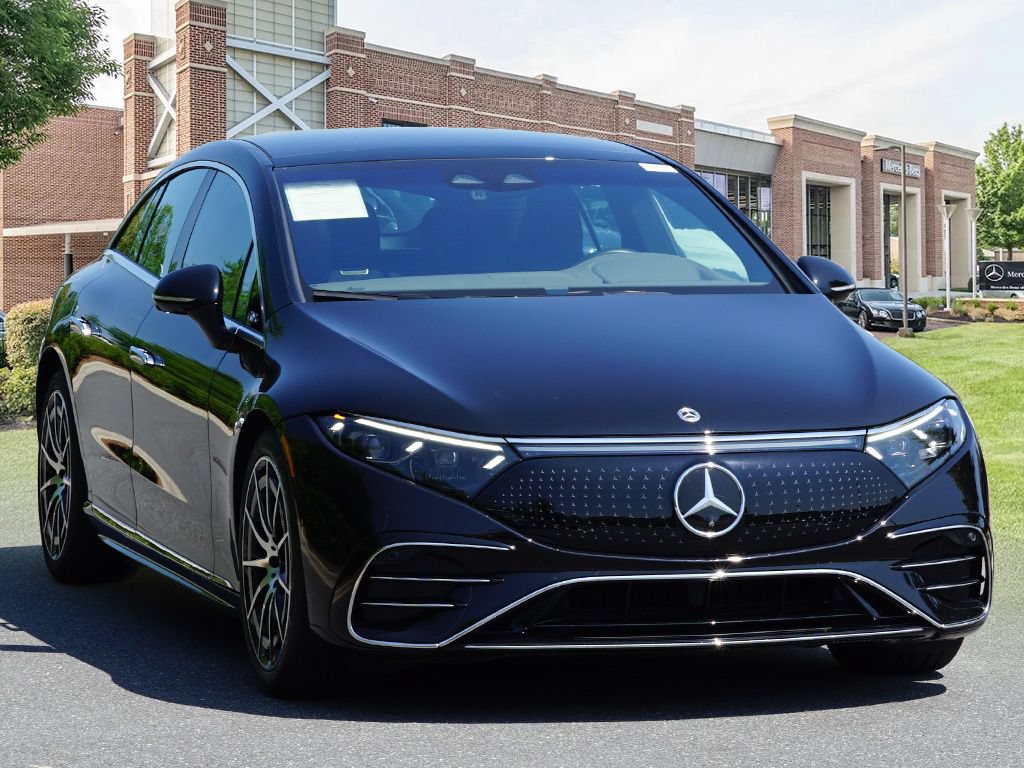 Certified 2023 Mercedes-Benz EQS 580 4MATIC Sedan image 3