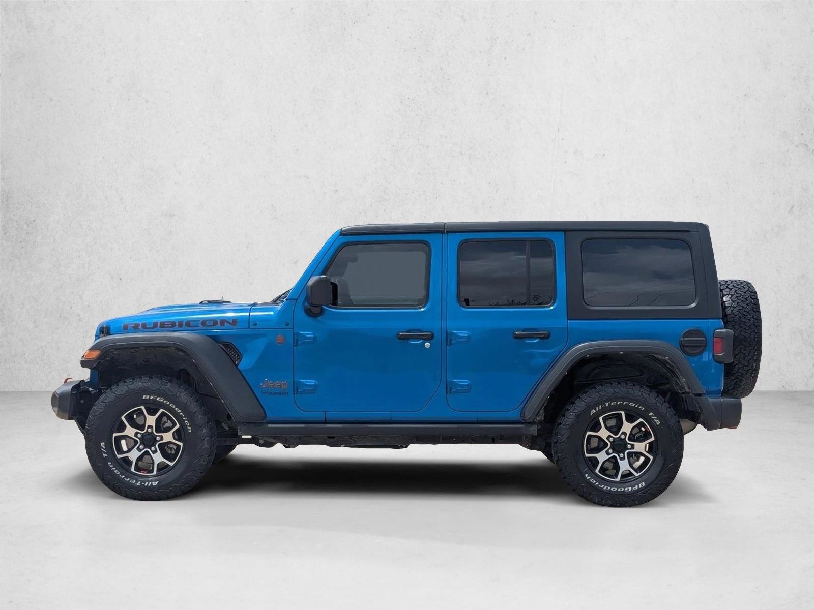 Used 2021 Jeep Wrangler Unlimited Rubicon w/ Cold Weather Group AWD/4WD image 9