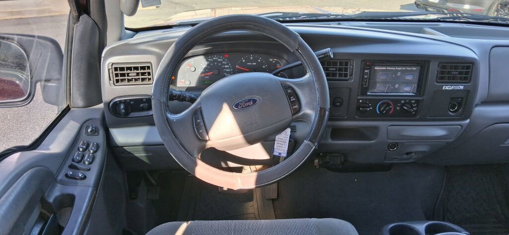 Used 2004 Ford Excursion XLT image 7
