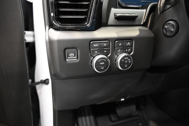 Used 2025 GMC Sierra 1500 AT4X AWD/4WD image 29