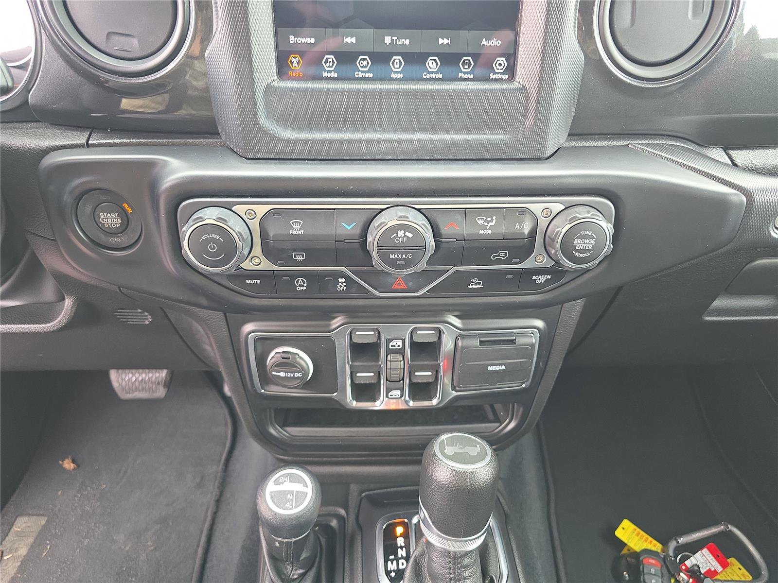 Used 2022 Jeep Wrangler Unlimited Sport image 29