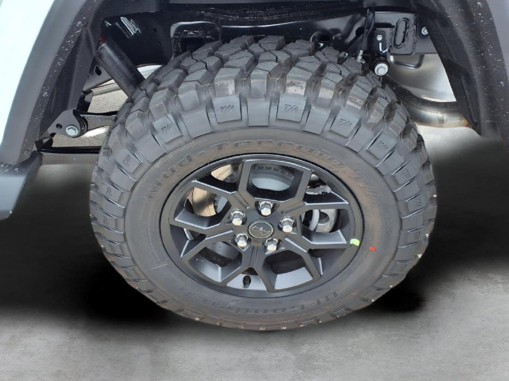 New 2026 Jeep Gladiator Sport AWD/4WD image 7
